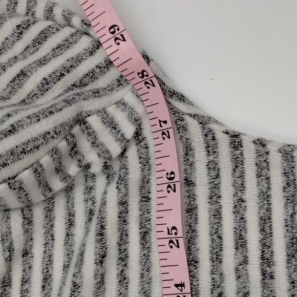 Fantastic Fawn women's size Large striped top braided open shoulder oversized - Picture 9 of 10